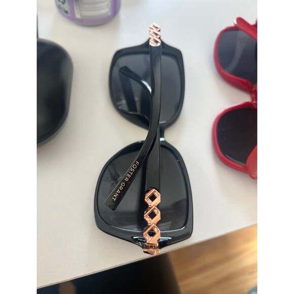 Sunglasses lot of 9 - Picture 6 of 10